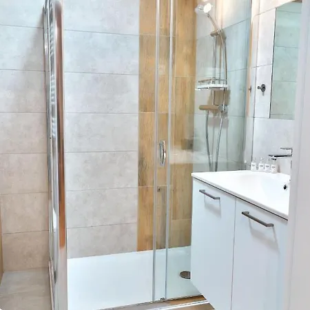 Laguna 13 Z Garazem -spa Appartement