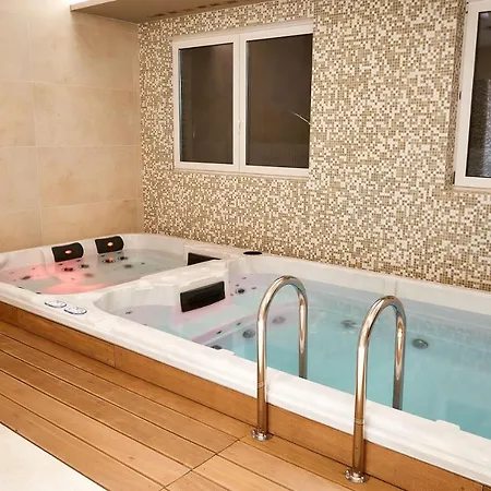 Laguna 13 Z Garazem -spa Appartement